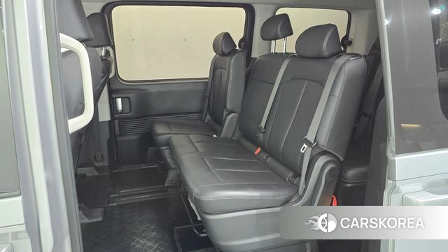 Hyundai Staria 2025 Серебряный из Кореи, фото 2