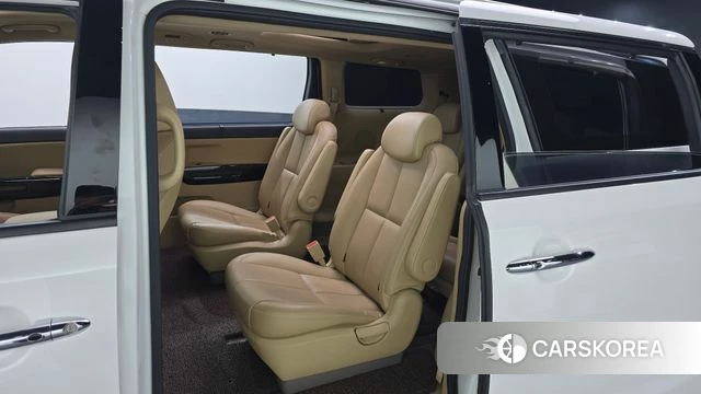 Kia The New Carnival 2018 Белый из Кореи, фото 2