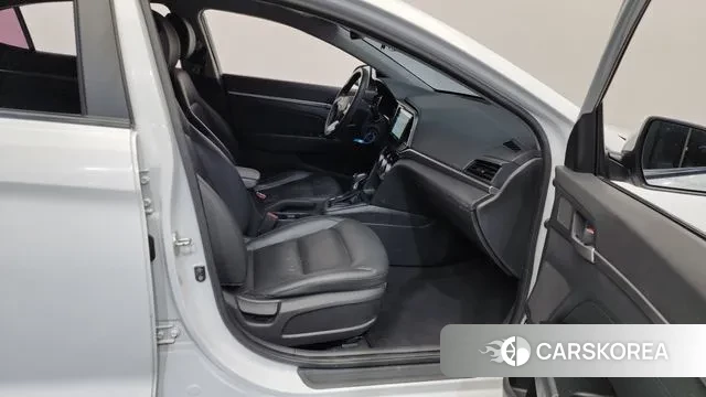 Hyundai The New Avante AD 2018 Белый из Кореи, фото 2