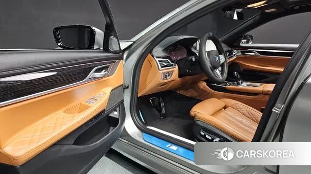 BMW 7 Series (G11) 2020 Серый из Кореи, фото 2