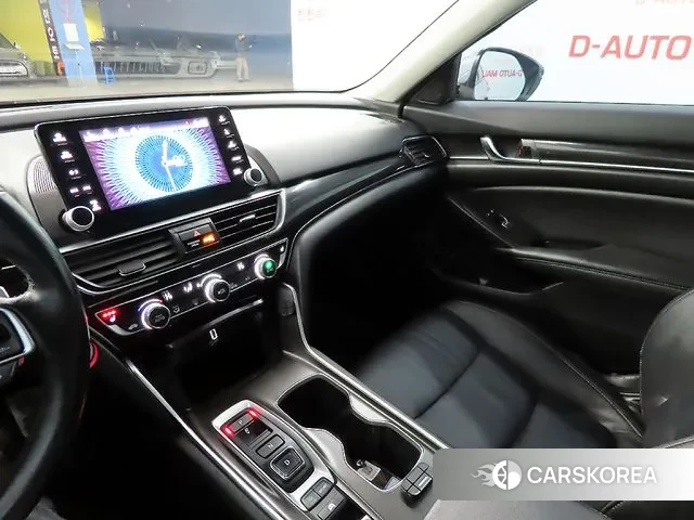 Honda Accord 10th Generation 2019 Серебристо-серый из Кореи, фото 2