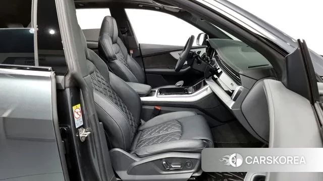 Audi Q8 (4M) 2022 Серый из Кореи, фото 2