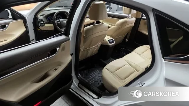 Hyundai Grandeur IG Hybrid 2018 Белый из Кореи, фото 2