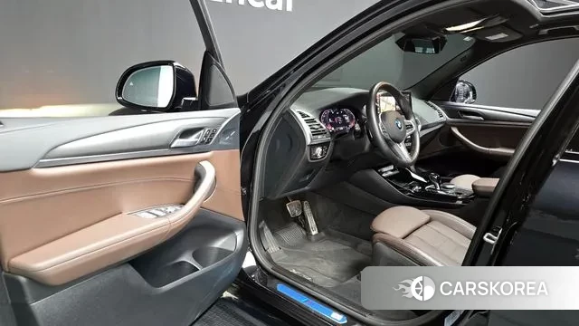 BMW X3 (G01) 2024 Черный из Кореи, фото 2