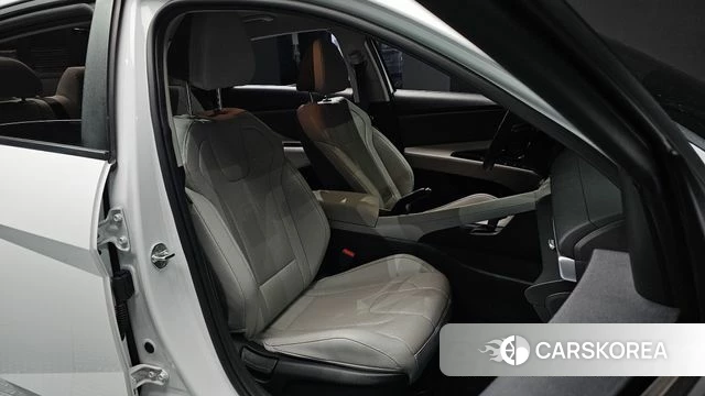 Hyundai Avante (CN7) 2022 Белый из Кореи, фото 2