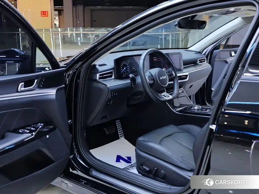 Kia K5 2024 Черный из Китая, фото 2