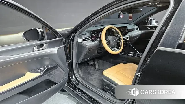 Kia K5 3rd generation 2022 Черный из Кореи, фото 2