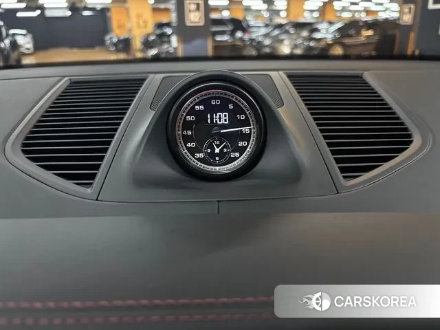 Porsche Macan 2023 Желтый из Кореи, фото 2