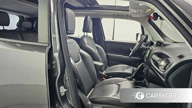 Jeep Renegade 2021 Серый из Кореи, фото 2