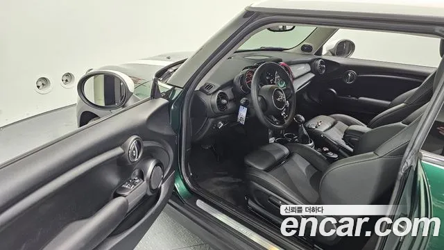 Mini Cooper 2018 Зеленый из Кореи, фото 2