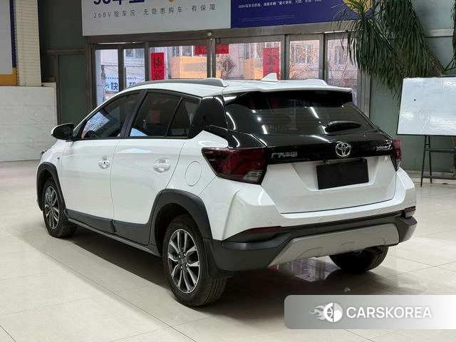 Toyota YARIS L Zhixuan 2023 Белый из Китая, фото 2