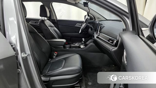 Kia Sportage 5th Generation 2022 Серебристо-серый из Кореи, фото 2