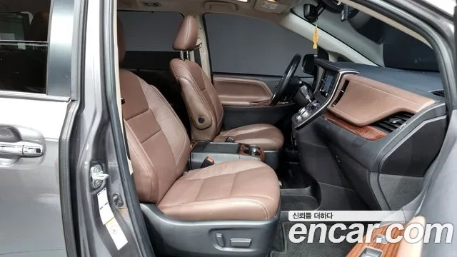 Toyota Sienna 2018 Серый из Кореи, фото 2