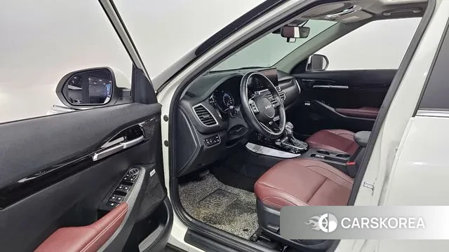 Kia Seltos 2021 Белый из Кореи, фото 2