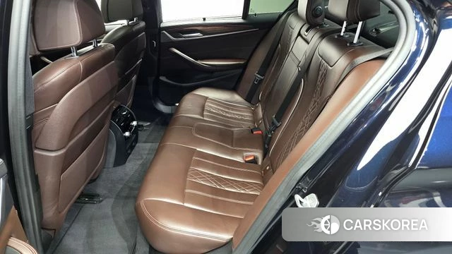 BMW 5 Series (G30) 2019 Черный из Кореи, фото 2