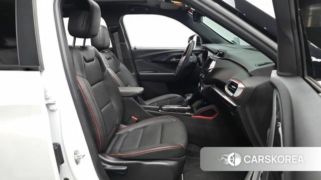 Chevrolet (GM Daewoo) Trailblazer 2022 Белый из Кореи, фото 2