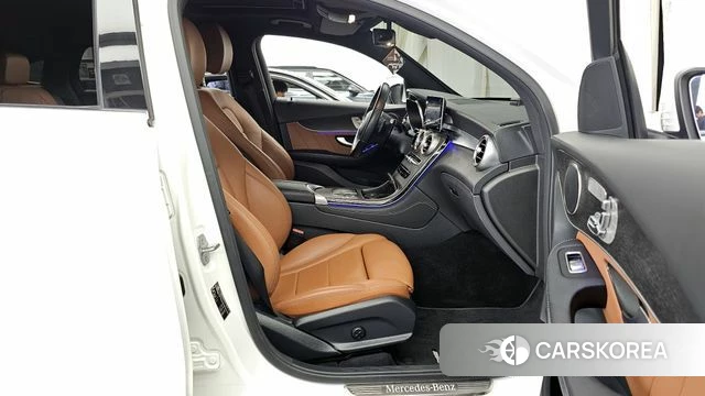 Mercedes-Benz GLC-Class X253 2020 Белый из Кореи, фото 2