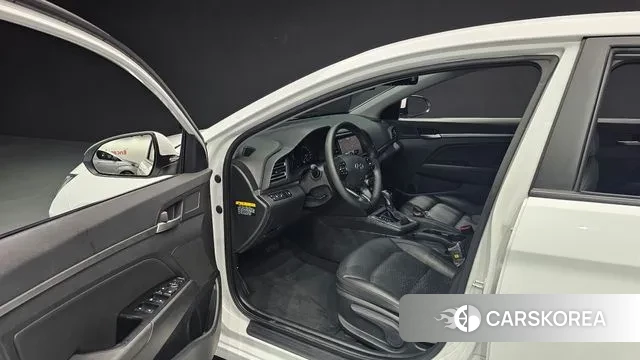 Hyundai The New Avante AD 2018 Белый из Кореи, фото 2