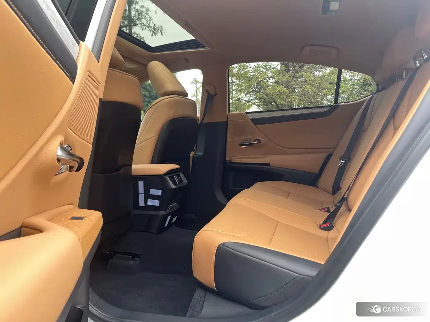 Lexus ES 2026 Белый из Китая, фото 3