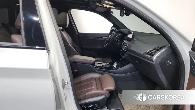 BMW iX3 2023 Белый из Кореи, фото 2