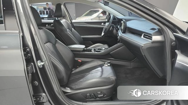 Kia K5 3rd generation 2023 Серый из Кореи, фото 2