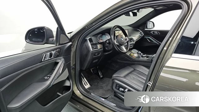 BMW X6 (G06) 2022 Песочный из Кореи, фото 2