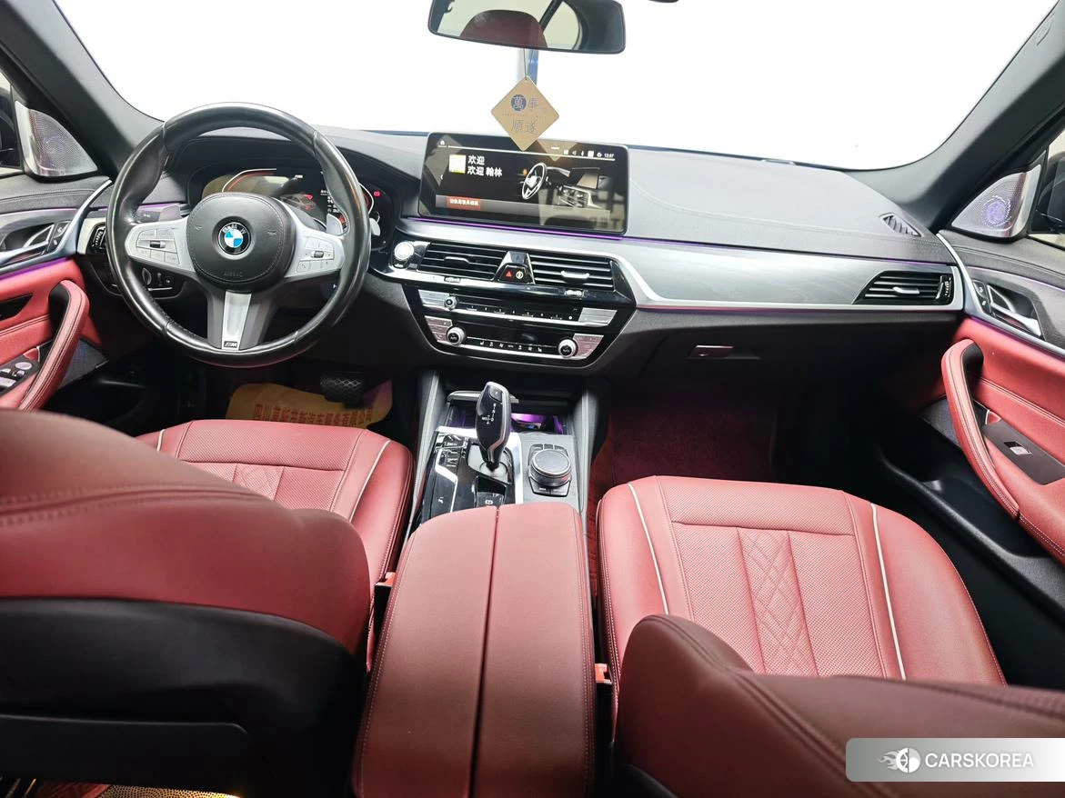 BMW 5 series 2023 Черный из Китая, фото 2
