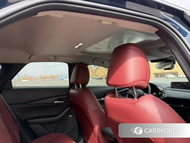 Mazda CX-30 2022 Синий из Китая, фото 2