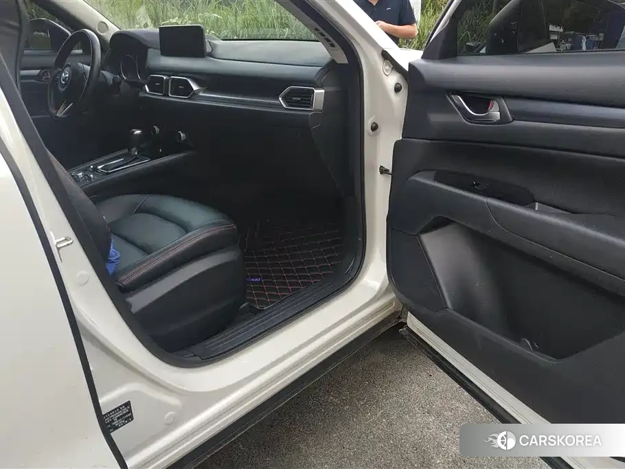 Mazda CX-5 2024 Белый из Китая, фото 2