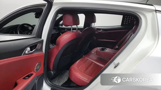 Kia Stinger 2018 Белый из Кореи, фото 2