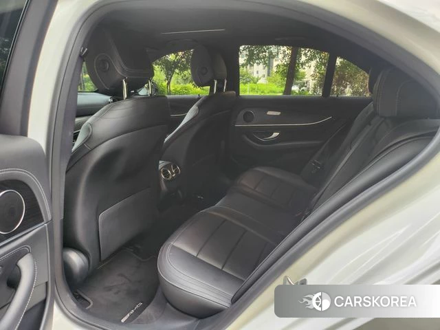 Mercedes-Benz E-Class W213 2020 Белый из Кореи, фото 2