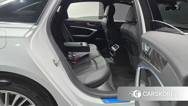 Audi A6 (C8) 2019 Белый из Кореи, фото 2