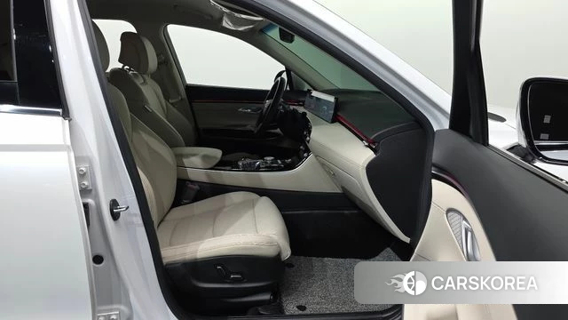 Genesis GV70 2024 Белый из Кореи, фото 2