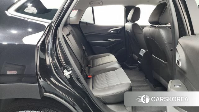 Chevrolet (GM Daewoo) Trax Crossover 2024 Черный из Кореи, фото 2