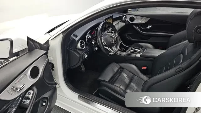 Mercedes-Benz C-Class W205 2018 Белый из Кореи, фото 2