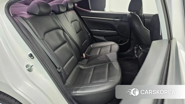 Hyundai Avante AD 2018 Белый из Кореи, фото 2