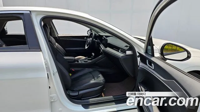 Kia K5 3rd generation 2023 Белый из Кореи, фото 2