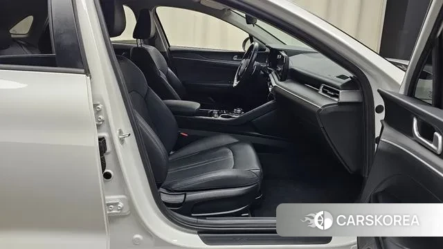 Kia K5 3rd generation 2022 Белый из Кореи, фото 2