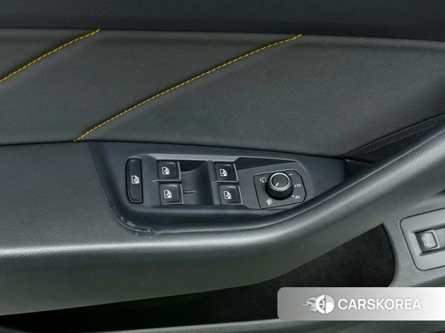 Volkswagen CC 2023 Белый из Китая, фото 2