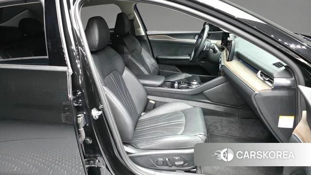 Kia K5 Hybrid 3rd Generation 2023 Черный из Кореи, фото 2