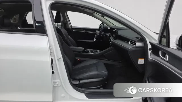 Kia K5 Hybrid 3rd Generation 2023 Белый из Кореи, фото 2