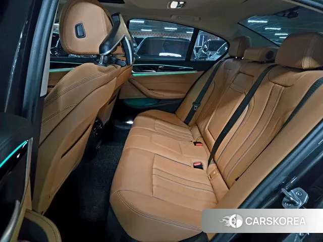 BMW 5 Series (G30) 2020 Серый из Кореи, фото 2