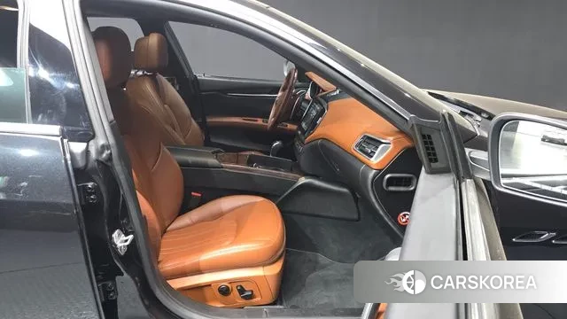 Maserati Ghibli 2018 Черный из Кореи, фото 2