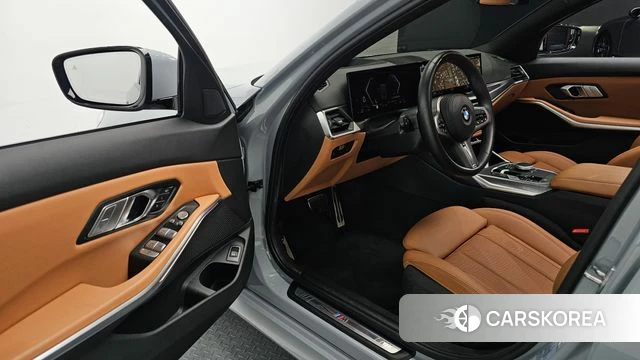 BMW 3 Series (G20) 2023 Серебристо-серый из Кореи, фото 2