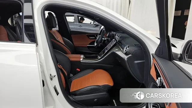 Mercedes-Benz C-Class W206 2022 Белый из Кореи, фото 2