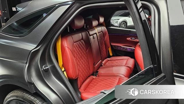 Genesis GV70 2023 Серый из Кореи, фото 2