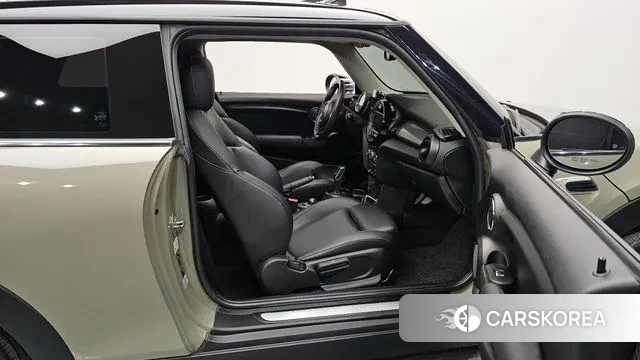 Mini Cooper D 2019 Цвет тростника из Кореи, фото 2