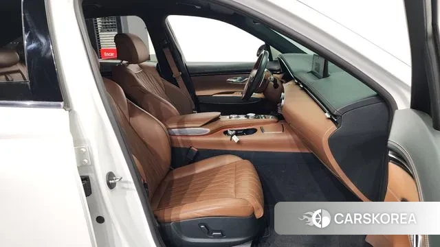 Genesis GV70 2021 Белый из Кореи, фото 2