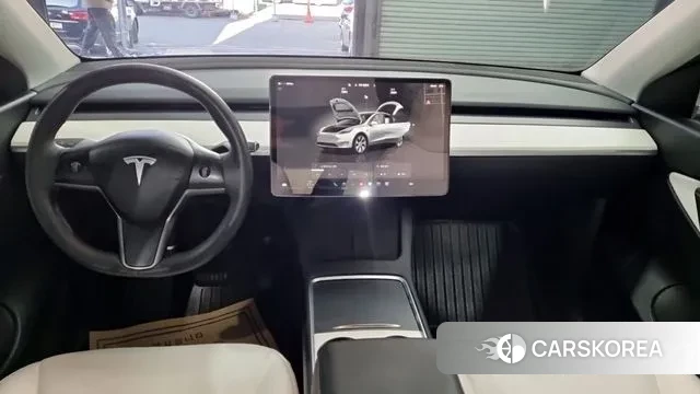Tesla Model Y 2022 Белый из Кореи, фото 2