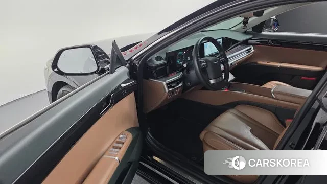 Hyundai Grandeur Hybrid (GN7) 2023 Черный из Кореи, фото 2